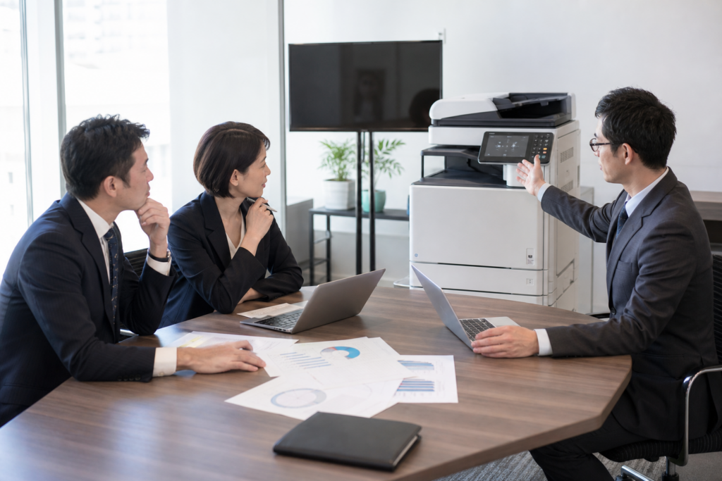 中小企業では固定IPとDHCP予約のどちらを選ぶべきか